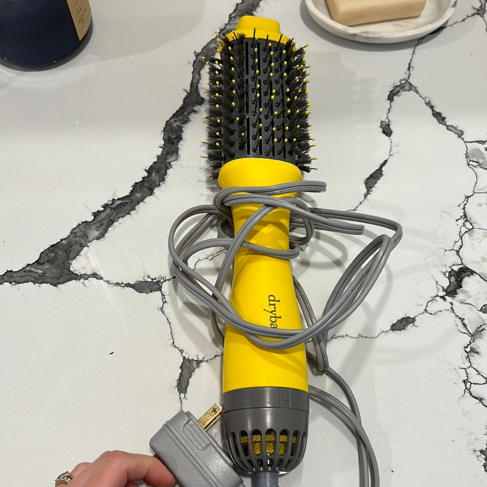 Drybar round brush dryer